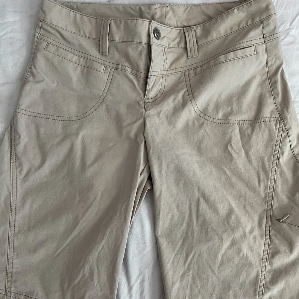 Women's Athleta Bermuda Shorts, Beige Size 8